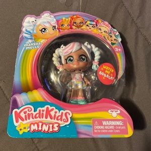 MARSHA MELLO Mini Poseable Bobble Head Doll KINDI KIDS MINIS Glitter Eyes 2020